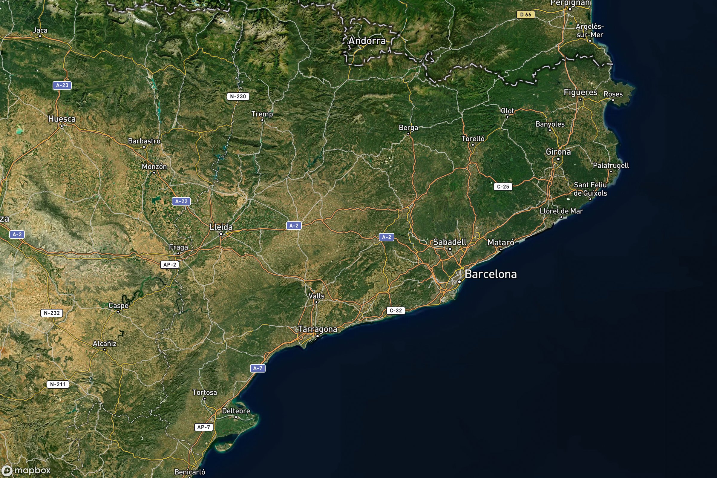 Vue satellite montrant le relief de la Catalogne