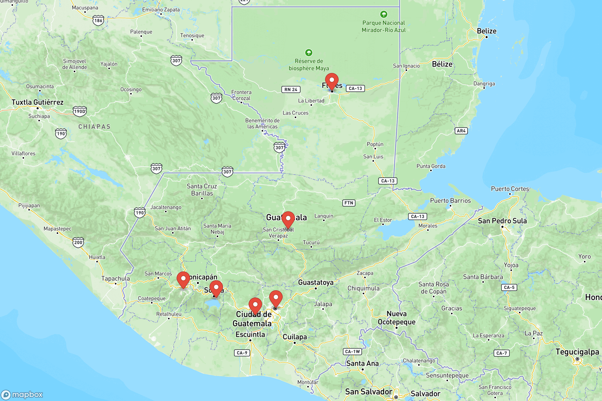 Carte des villes principales de du Guatemala : Guatemala City, Antigua Guatemala, Quetzaltenango, Flores